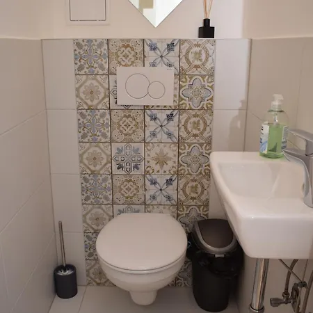 Cadet 1005 Apartman